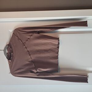 Womens Le Lis ls top cropped size large NWOT